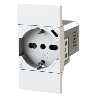 Bticino Living Now 4B.KW.P40 Bipass and Schuko 4Box P40 socket with USB 3.0A