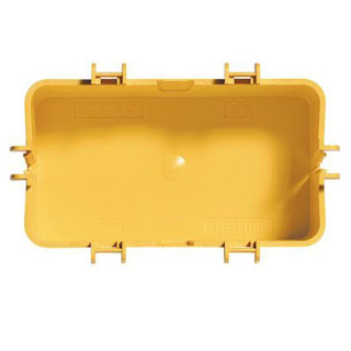 Bticino Caja de 4 módulos en canales y columnas 120024