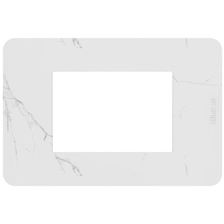 Placa Bticino MatixGO Effects 3 módulos Carrara efecto mármol JA4803EM
